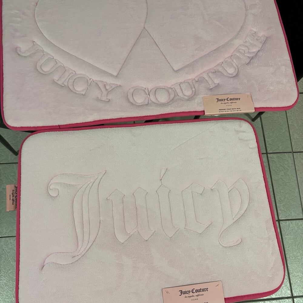 Juicy Couture 2-Piece Pink Heart Memory Foam Bath Rug Set - NWT